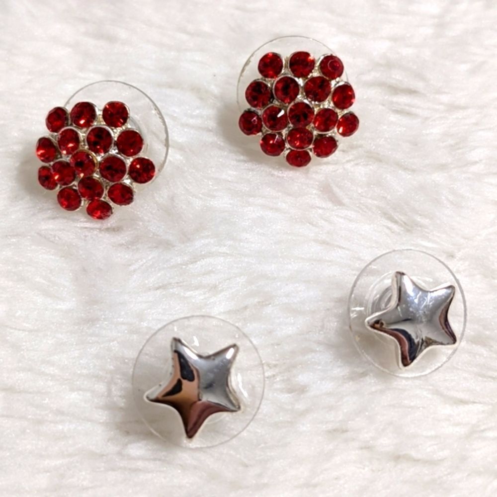 Vintage (4) Pair Bundle-Small Stud, Beaded, Rhinestone & Enamel Pierced Earrings - Picture 10 of 14
